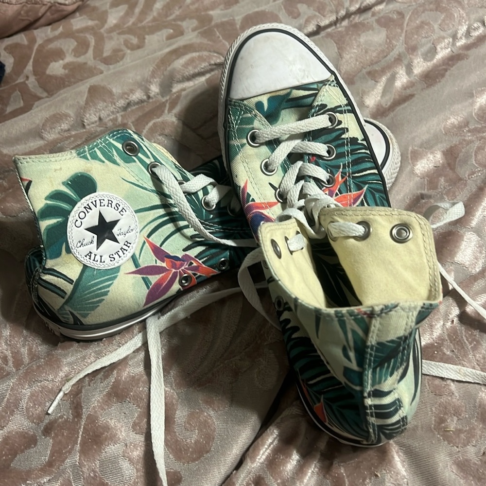 Ladies tropical high top converse size 9.